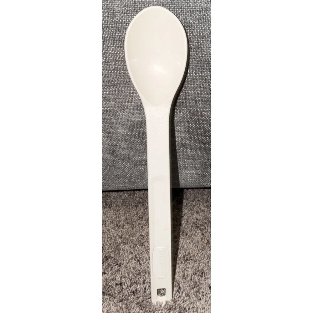 Rubbermaid Vtg Spoon Long White Nylon  Solid Serving Cooking Basting 1973